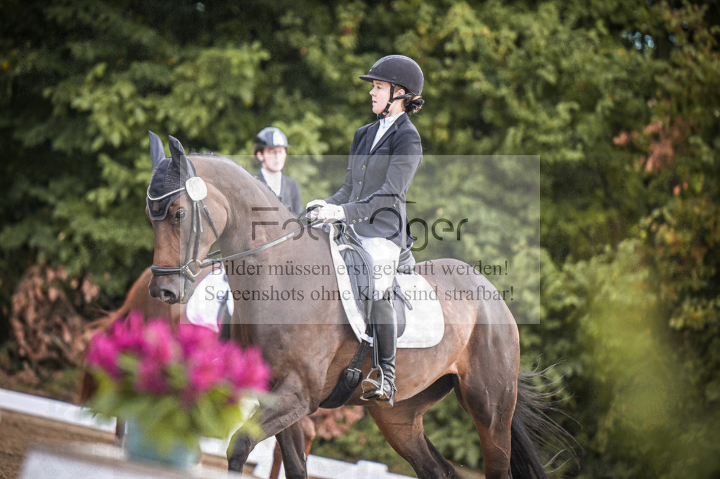 DOS_0299 | Entdecke hochwertige Reitturnierfotos von Foto Oger. Professionell, emotional und authentisch – jetzt Lieblingsmomente im Shop bestellen.Deutschlandweite Turnierfotografie. - Realisiert mit Pictrs.com