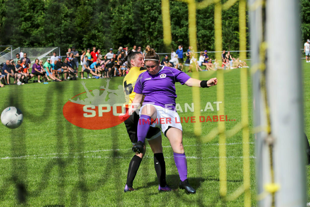 SV Oberglan Damen - Austria Klagenfurt |  ; SV Oberglan Damen - Austria Klagenfurt am 06.06.2022 in Oberglan
(Sportplatz), AUSTRIA, (Photo by Ernst Krawagner sport-fan.at) - Realisiert mit Pictrs.com