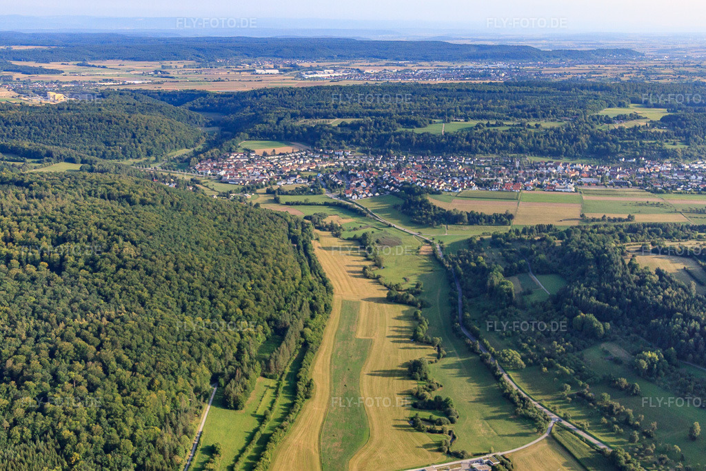 Luftbild: Würmtal in Aidlingen im Bundesland Baden-Württemberg in Deutschland. Foto: IMG_52480.jpg vom 23.08.2012 durch Werner Riehm/FLY-FOTO.de