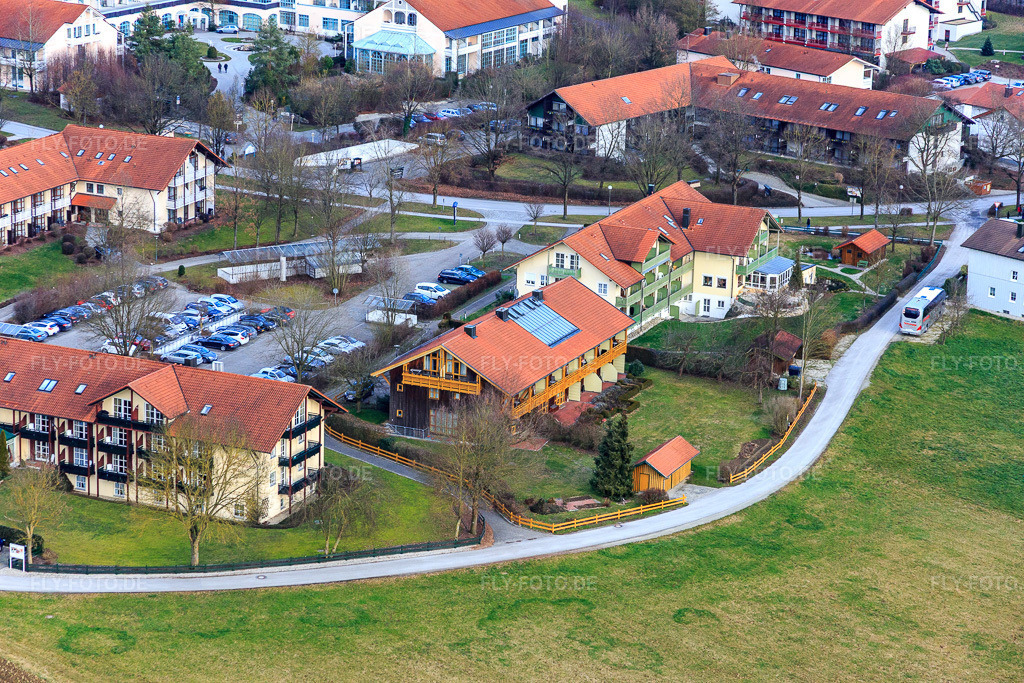 Luftbild: Hotel An der Brunnader im Ortsteil Aunham in Bad Birnbach im Bundesland Bayern in Deutschland. Foto: IMG_085543.jpg vom 31.12.2015 durch Werner Riehm/FLY-FOTO.deWWW.BRUNNADER.DE