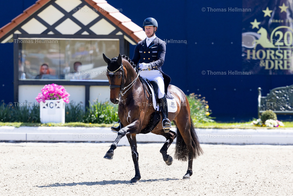 TH_311-KITTEL Patrik (SWE)_ J_ADORE DIOR H_36551 | Horses &amp; Dreams 2026 am 26.04.26 in Hagen a.T.W., Thomas Hellmann, 311KITTEL Patrik (SWE), J'ADORE DIOR H