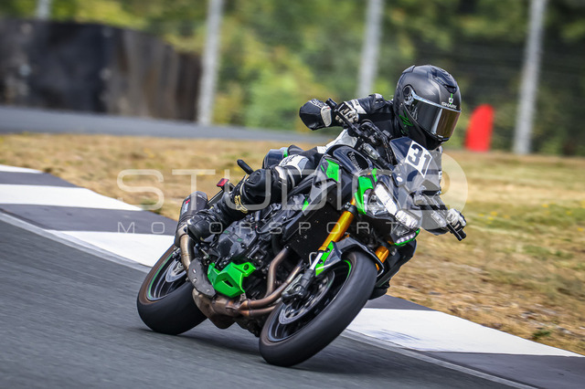 0031-260815BB-009_31 | Deine Full-Service-Agentur für ✔️Videoproduktionen und ✔️Motorsportfotografie Jetzt Angebot anfragen!