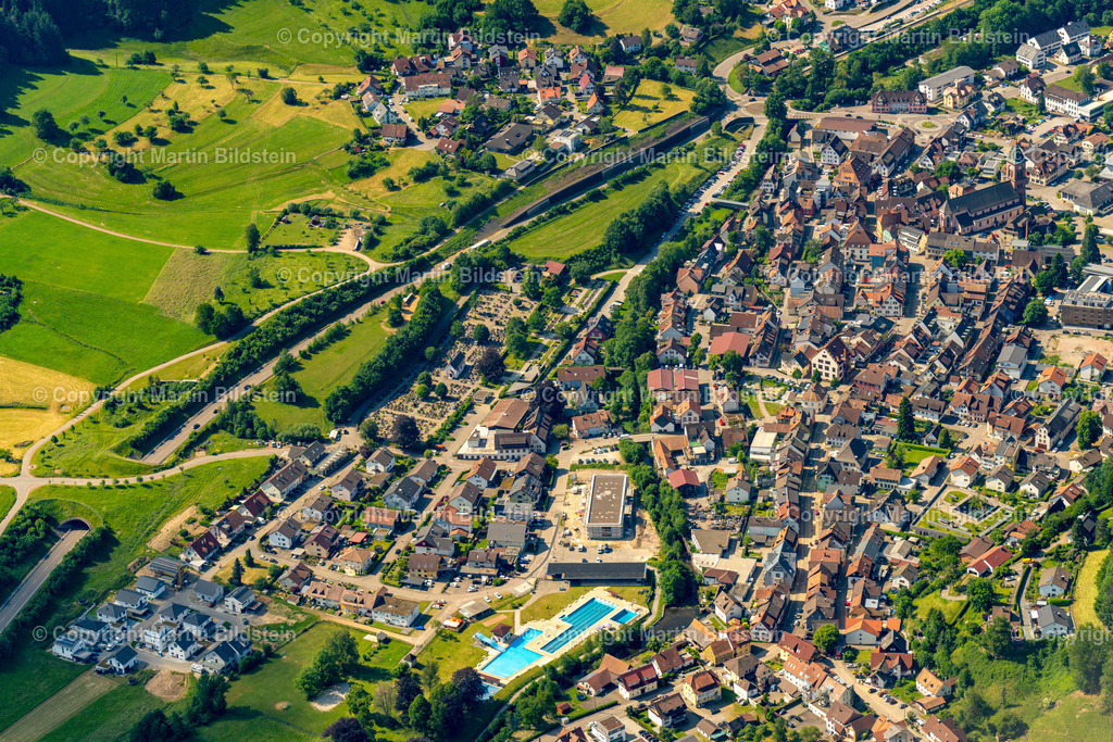 Elzach-9 | Bilder Fotos Luftbilder Luftaufnahmen Deutschland Süden Westen Schwarzwald Baden Württemberg  