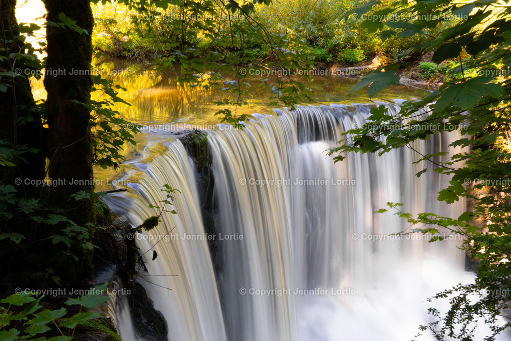 Geratser Wasserfall im Allgäu | Kreative Naturaufnahmen als hochwertige Druckprodukte kaufen. - Realisiert mit Pictrs.com