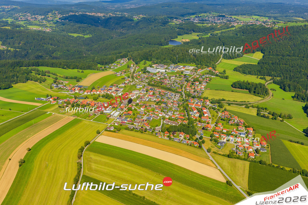 Luftbild Vs Google Maps  Großarmschlag  Grafenau -Das Luftbild wurde 2025 vom UL-Flugzeug heraus erstellt ( keine Drohne ) - Hochauflösende Luftaufnahme -Nicht vergleichbar mit Google Maps oder Satelittenbilder- Die Geschenkidee !Mit Lizenz und Bildrechte bestellbar