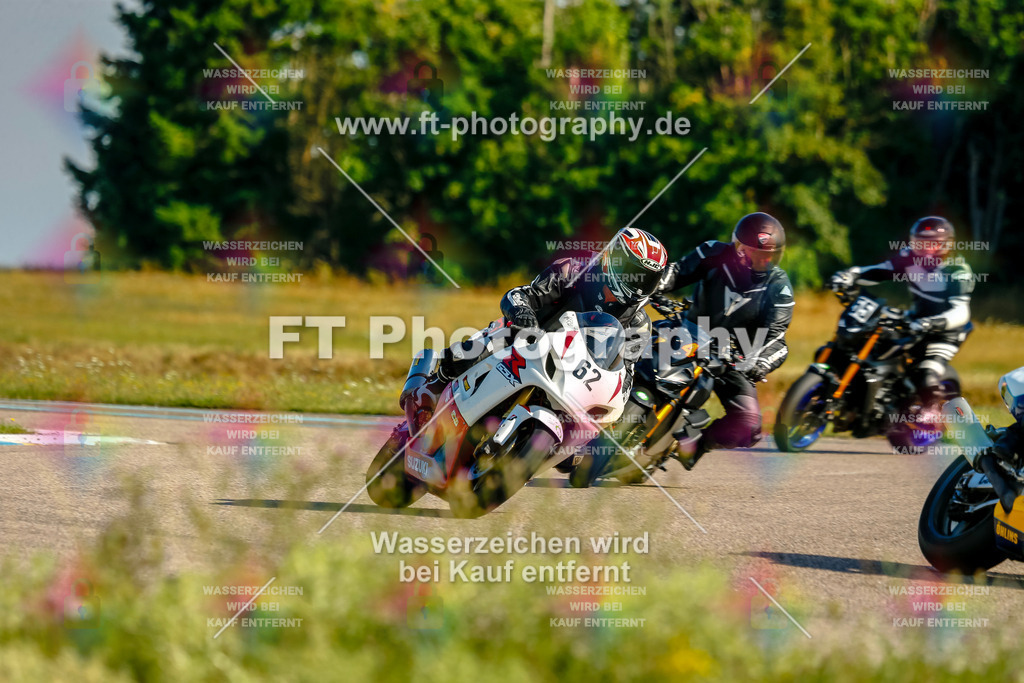 Chambley Juli-0298 | Hier findet Ihr Bilder von Touristenfahrten auf der Nürburgring Nordschleife oder von anderen Veranstaltungen die ich besucht habe. Viel Spass beim Durch Schauen 