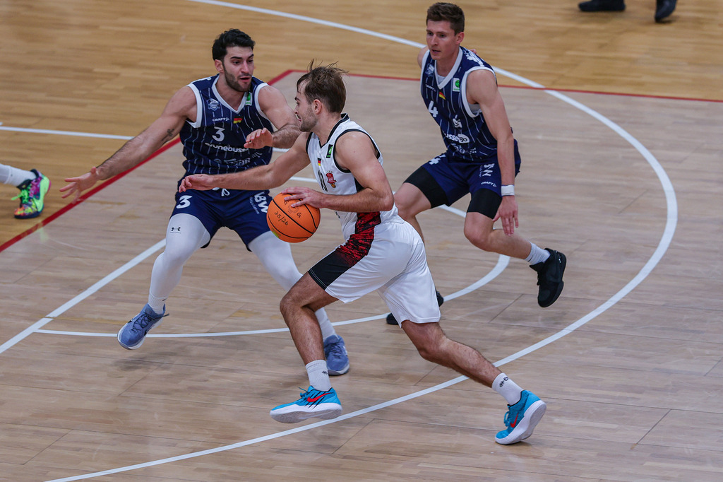 BAYER GIANTS vs VfL Sparkassenstars Bochum-22 | Fotos von Basketballspielen aus dem Raum NRW fotografiert von Gero Mueller-Laschet und Daniel Schaefer - Realisiert mit Pictrs.com