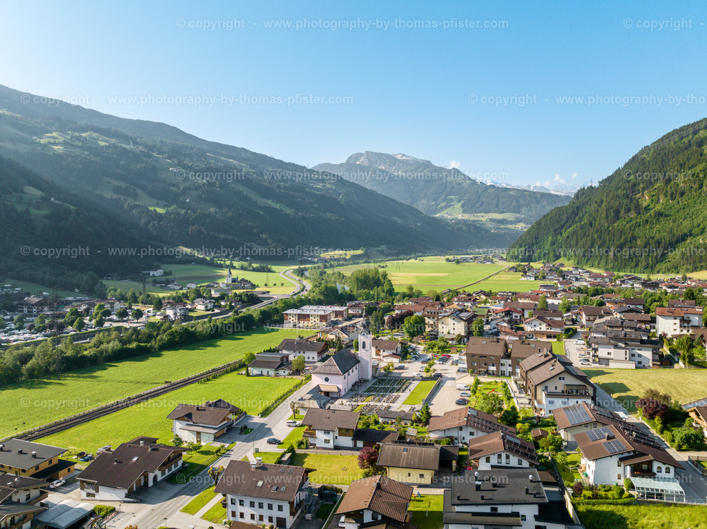 Aschau Kirche copyright  Thomas Pfister-1 | PHOTOGRAPHY BY THOMAS PFISTER