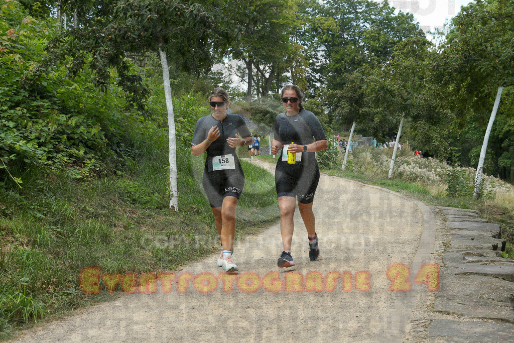250824_1258_EX1_1044 | Sportfotografie im Rhein-Sieg Kreis, Köln, Bonn, NRW, Rheinland Pfalz, Hessen, etc. Unser Tätigkeitsfeld umfasst den Laufsport vom Volkslauf über den Marathon, Duathlon, Triathon bis zum Ultralauf wie Kölnpfad Ultra oder Schindertrail.
