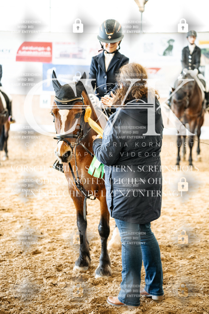 CK703111 | Turnierfotografie Pferdefotografie Trier Rheinland-Pfalz Pferdesport Reitsport Tierfotografie Sportfotografie Pferdevideo Pferdevideografie Equestrianvideography equestrianphotography  - Realisiert mit Pictrs.com