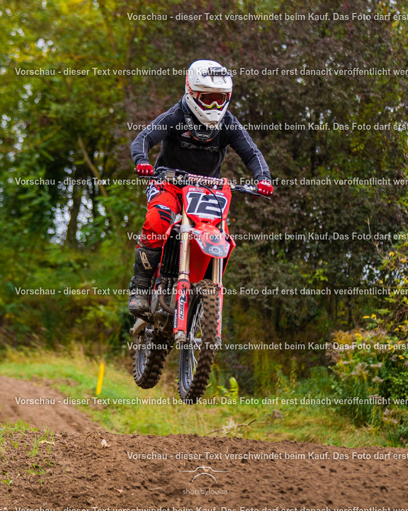 10_25_MCBernauerSchleife-6774 | Sportfotografin aus Berlin-Brandenburg mit Fokus auf Motocross. Ich halte deine sportliche Leistung und echte Emotionen auf und neben der Strecke professionell fest. Entdecke die Fotos von deinem Rennen und bestelle sie direkt hier im Shop.