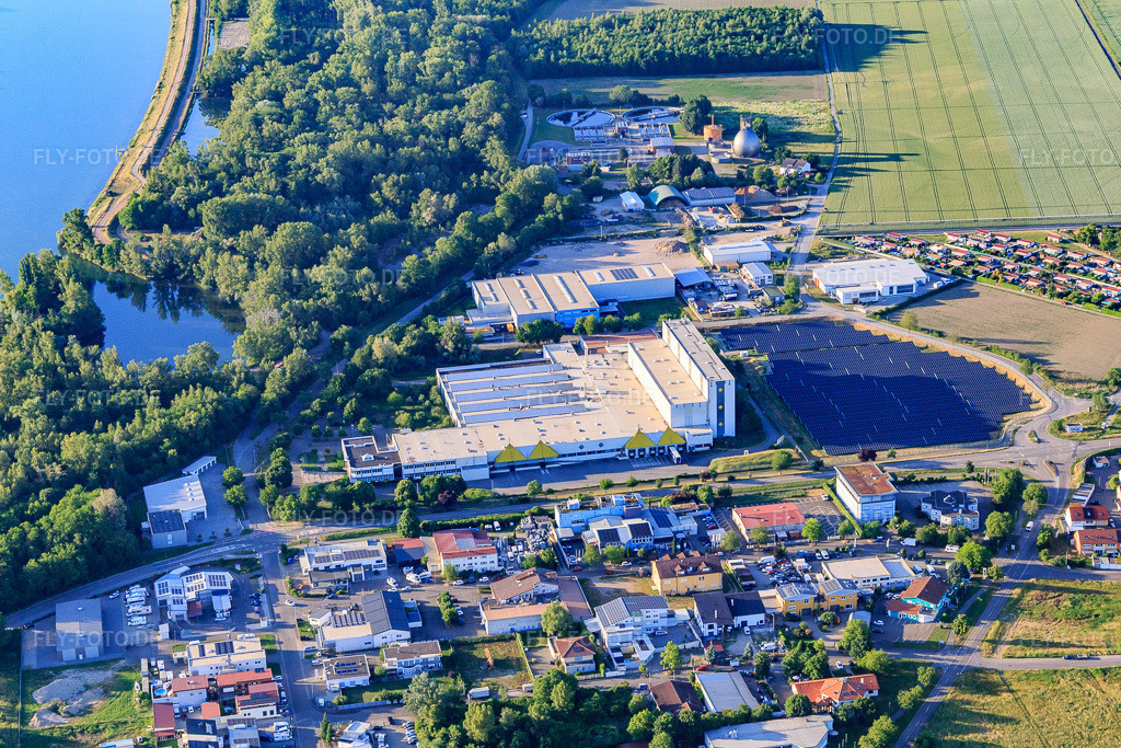 Luftbild: Erismann & Cie. GmbH | Tapeten in Breisach am Rhein im Bundesland Baden-Württemberg in Deutschland. Foto: IMG_147857.jpg vom 30.05.2025 durch Werner Riehm/FLY-FOTO.deTapeten sind unsere Leidenschaft! | Erismann & Cie. GmbH