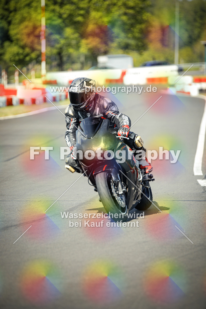 OBK_Mai_Justin_Uwe-10449 | Hier findet Ihr Bilder von Touristenfahrten auf der Nürburgring Nordschleife oder von anderen Veranstaltungen die ich besucht habe. Viel Spass beim Durch Schauen 