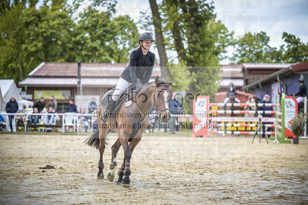 DOS_7063 | Entdecke hochwertige Reitturnierfotos von Foto Oger. Professionell, emotional und authentisch – jetzt Lieblingsmomente im Shop bestellen.Deutschlandweite Turnierfotografie. - Realisiert mit Pictrs.com