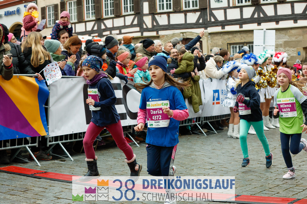 400m AOK Junior Cup | 3 Koenigslauf 2024 400m AOK Junior Cup - Realisiert mit Pictrs.com