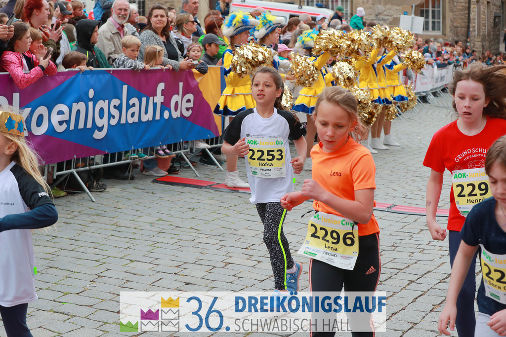 AOK Junior Cup 400m | 3Königslauf 2022 AOK Junior Cup 400m - Realisiert mit Pictrs.com