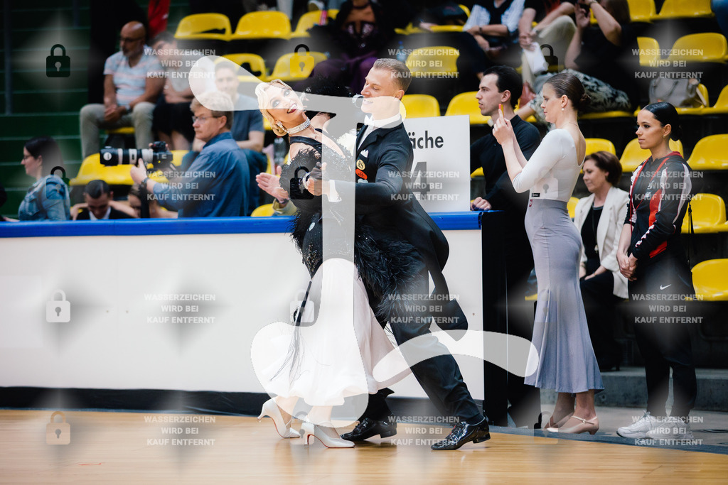 Hessen Tanzt WDSF International Open Standard 1st (20) Karolis Burneikis _ Fabien Lax (TSC Rot-Gold-Casino Nürnberg)-2025-05-17-9127 | Webshop for digital downloads and prints of dance sport, event & show photographer Julian Link - Realisiert mit Pictrs.com