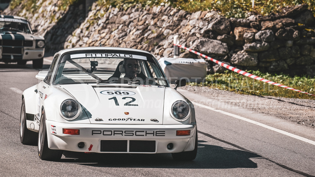 19. Arosa ClassicCar 2023 - 2. September 2023 | 19. Arosa ClassicCar 2023
Arosa, Schweiz
Stoschek Michael aus Coburg mit der Startnummer 509 in einem Porsche 911 RS 3.0, Jahrgang 1973, in der Klasse Competition.
@arosaclassiccar, @arosa.official, #arosaclassiccar, #arosa, #76curves, #classiccar
Bild: Sportfotografie Markus Aeschimann | www.markus-aeschimann.ch - Realisiert mit Pictrs.com
