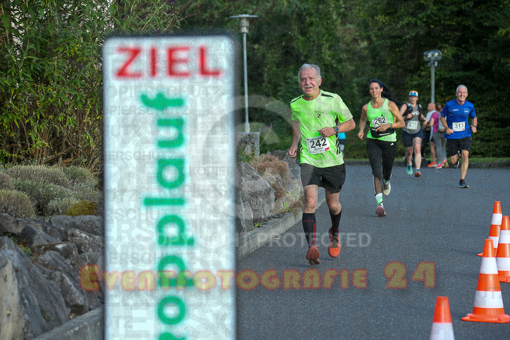 250801_1938_EX1_8325 | Sportfotografie im Rhein-Sieg Kreis, Köln, Bonn, NRW, Rheinland Pfalz, Hessen, etc. Unser Tätigkeitsfeld umfasst den Laufsport vom Volkslauf über den Marathon, Duathlon, Triathon bis zum Ultralauf wie Kölnpfad Ultra oder Schindertrail.