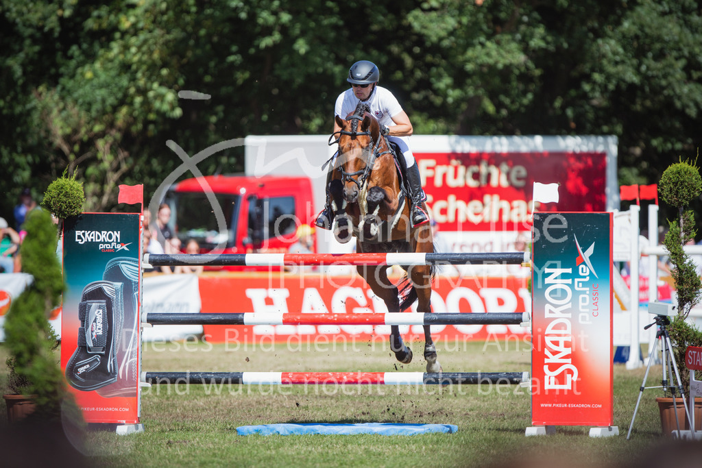 220717_LC_GroßerPreis-940 | Deine schönsten Turniermomente als professionelle Fotos! Entdecke hochwertige Pferdesport-Fotografie im Online-Shop. Jetzt Fotos finden & bestellen!