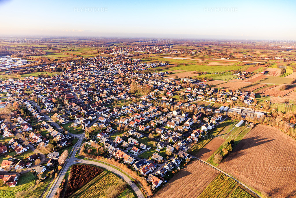 Luftbild: Ortsansicht von Südosten in Appenweier im Bundesland Baden-Württemberg in Deutschland. Foto: IMG_119943.jpg vom 30.11.2019 durch Werner Riehm/FLY-FOTO.de