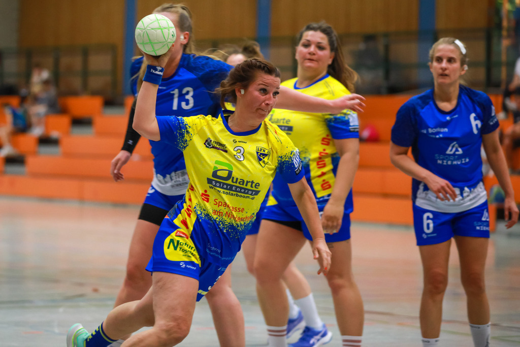 SVN_BorkenII_100525_125 | Bildergalerie von Sport-Ereignissen aber auch von weiteren spannenden Dingen - nicht nur vom Niederrhein. In Anlehnung an den bekannten Spruch von Hanns Dieter Hüsch heißt das Motto: "Niederrhein ist überall".  - Realisiert mit Pictrs.com