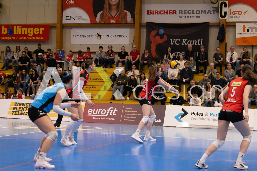 Volleyball I Frauen I Saison 2025-2026 I Volleyball NLA | Women I 1/2 Finals I  VC Kanti Schaffhausen - Sm'Aesch Pfeffingen I 07.03.2026 | 14 Josipa Marković (HR) (VC Kanti Schaffhausen) – Aussen - Realisiert mit Pictrs.com