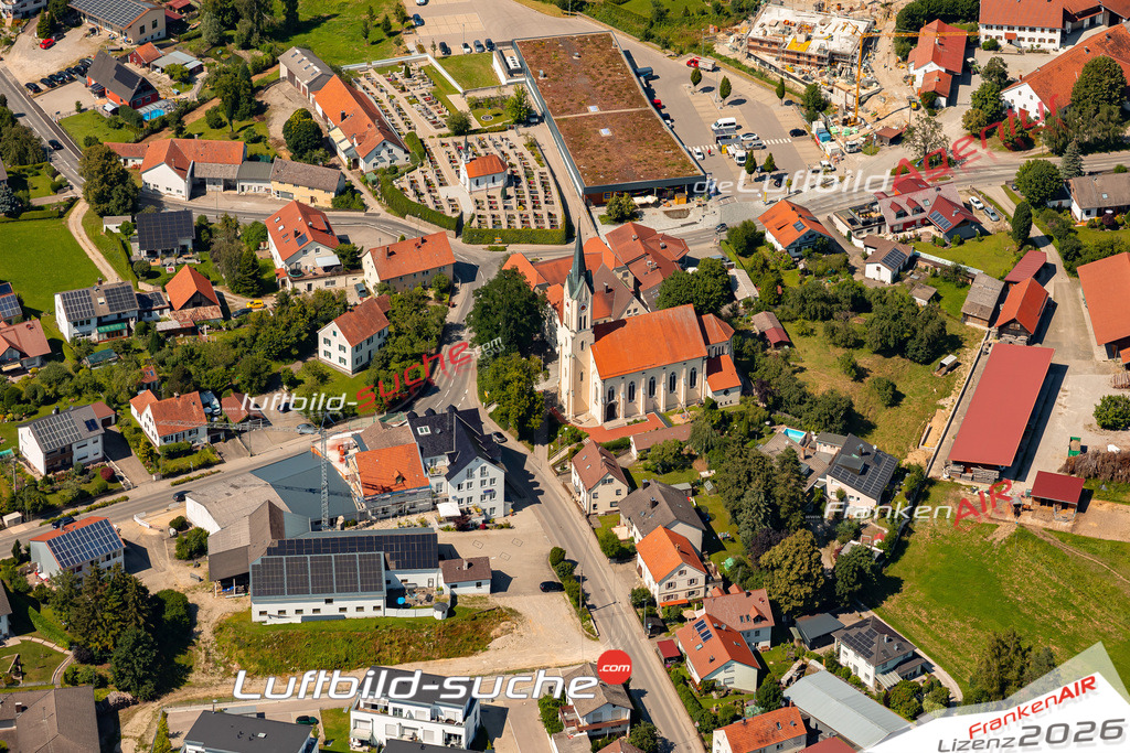 Das Luftbild zeigt :  Ried - Die Luftaufnahme wurde 2024 vom UL-Flugzeug aus erstellt ( keine Drohne ) - Hochauflösende Luftaufnahme - Für grossformatige Ausdrucke geeignet. Die Geschenkidee !Mit Lizenz und Bildrechte bestellbar