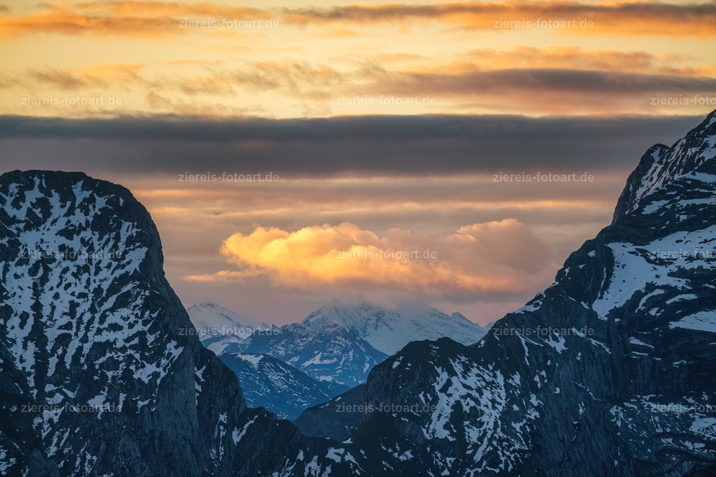 Wolkenstimmung im Karwendel | Wolkenstimmung im Karwendel - Realisiert mit Pictrs.com