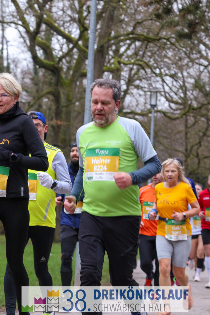 5km Roewisch Wohnbau Cup | 3 Koenigslauf 2024 5km Roewisch Wohnbau Cup - Realisiert mit Pictrs.com