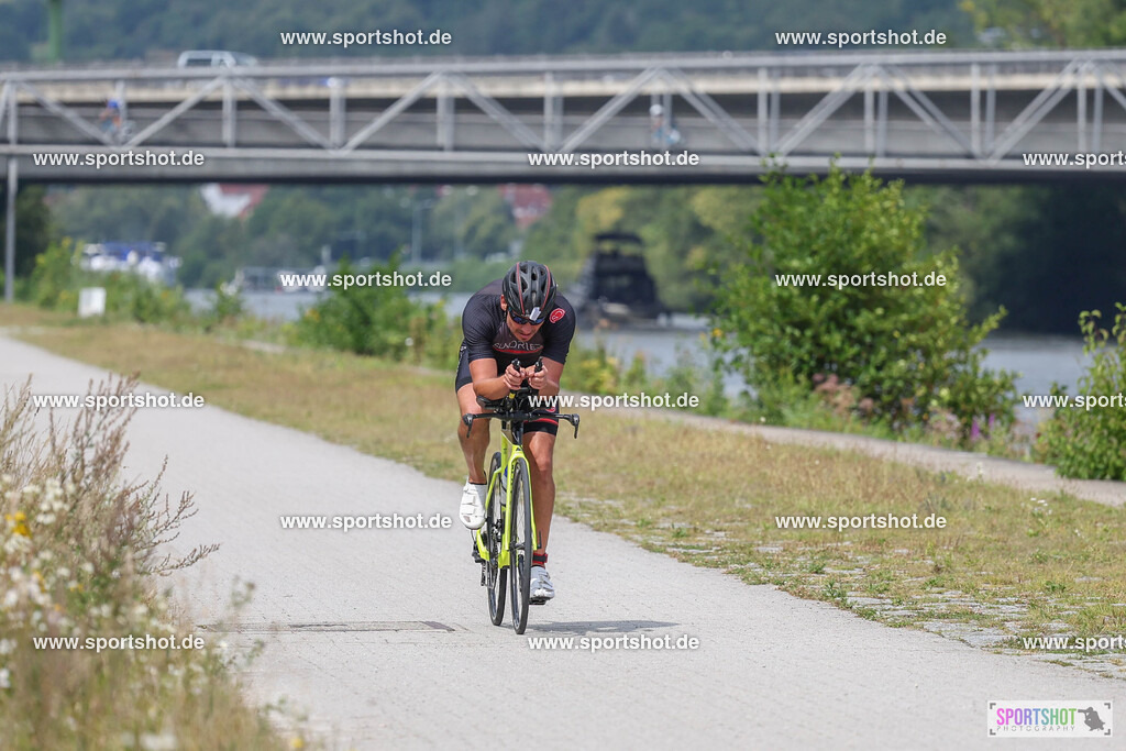 LUR_2977 | Regensburger Triathlon                                       #sportshot_your_pictrs                                    #yourpictrs                                                        @Sportshotphotography                                   Photo Credit:www.sportshot.de