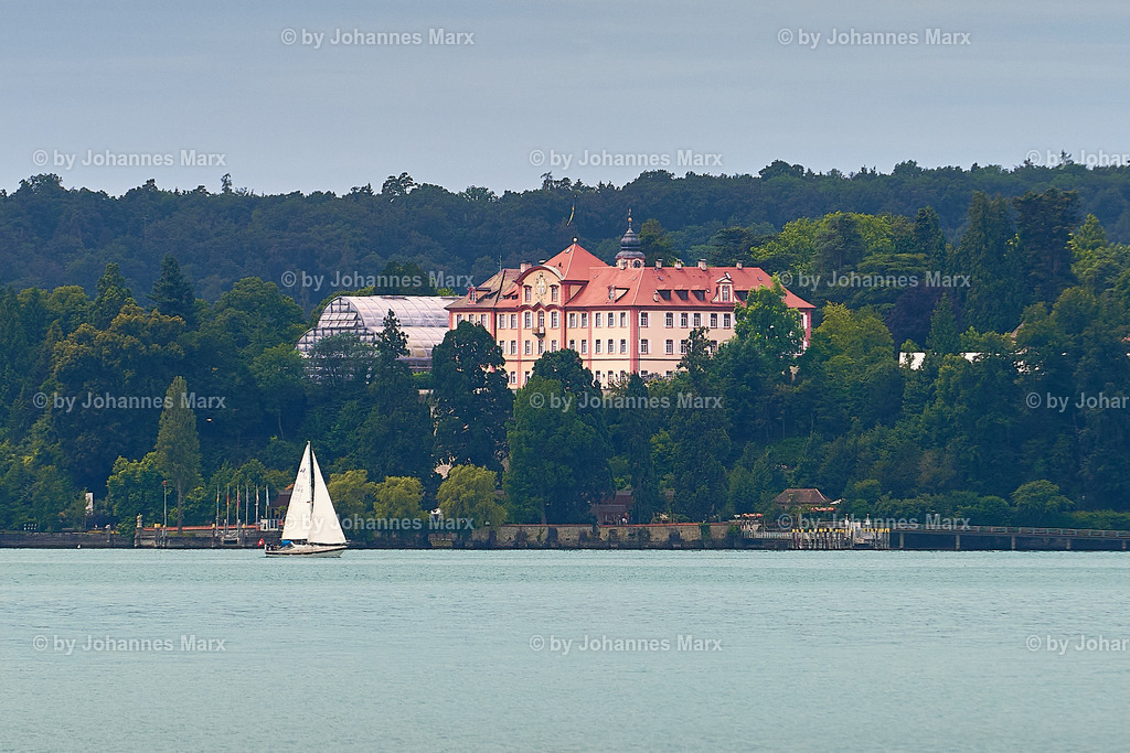 Blumenschloss auf der Insel Mainau | Professionelle Landschaftsfotografie, Inneneinrichtung, Kunst für Ihre Wohnung, Kanzlei, Praxis oder als Geschenk. Aussuchen und einfach liefern lassen. Raumgestaltungsberatung auf Anfrage. - Realisiert mit Pictrs.com
