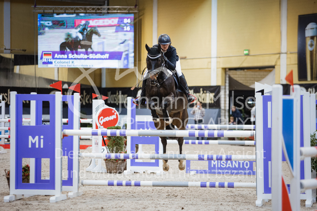 221112_Warstein_L-Spr-246 | Deine schönsten Turniermomente als professionelle Fotos! Entdecke hochwertige Pferdesport-Fotografie im Online-Shop. Jetzt Fotos finden & bestellen!