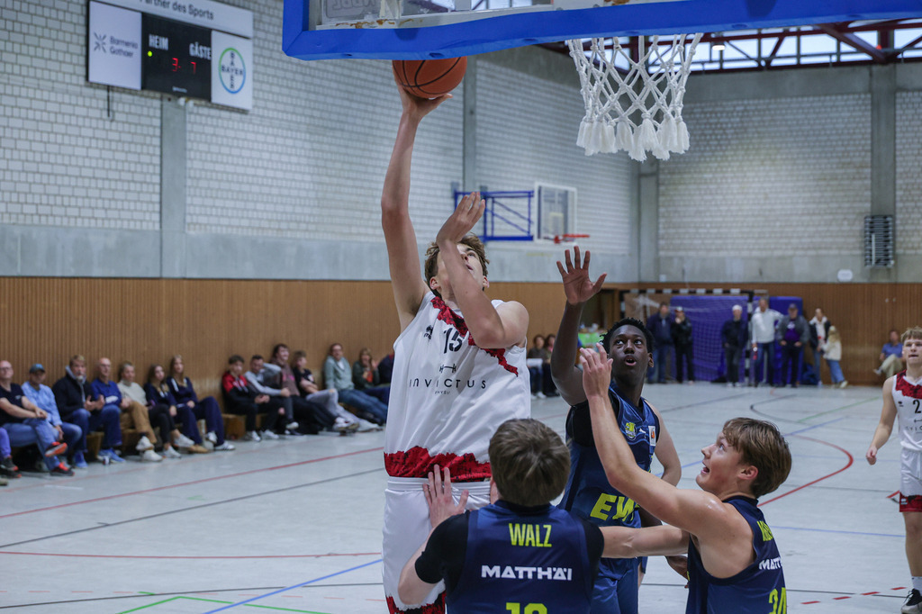 NBBL BAYER GIANTS vs EWE Baskets Juniors Oldenburg-31 | Fotos von Basketballspielen aus dem Raum NRW fotografiert von Gero Mueller-Laschet und Daniel Schaefer - Realisiert mit Pictrs.com