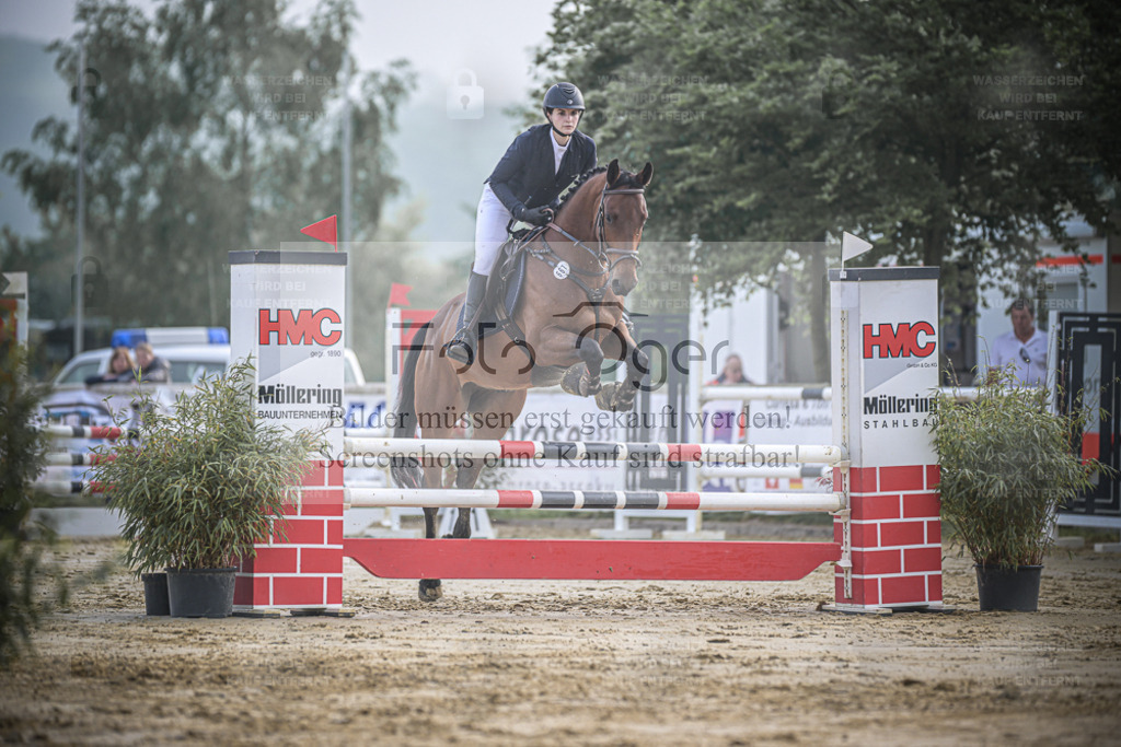 20240511-DOS_1044 | Entdecke hochwertige Reitturnierfotos von Foto Oger. Professionell, emotional und authentisch – jetzt Lieblingsmomente im Shop bestellen. - Realisiert mit Pictrs.com