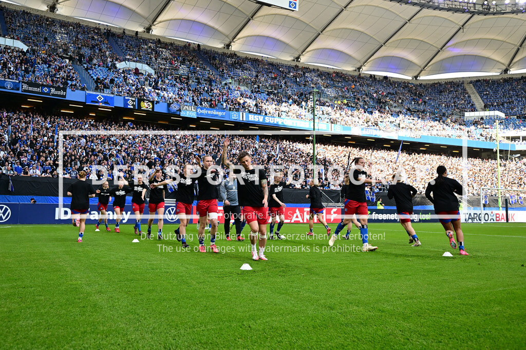 Fußball I Frauen I Saison 2024-2025 I DFB-Pokal I Halbfinale I Hamburger SV - SV Werder Bremen I 31931 | Der Sportfotograf. - Realisiert mit Pictrs.com