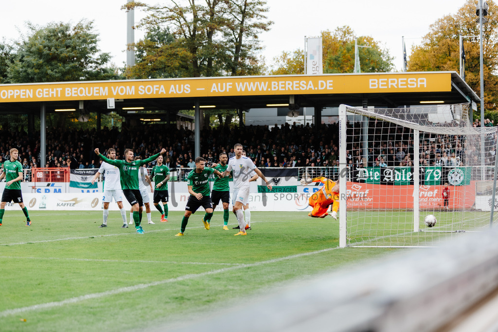 Regionalliga West, Saison 2022/2023, 13. Spieltag: SC Preußen Münster - 1. FC Düren | Regionalliga West, Saison 2022/2023, 13. Spieltag: SC Preußen Münster - 1. FC Düren am 22.10.2022 in Münster (Preußenstadion), Deutschland, Foto: sportfotografie.ms | Markus Paletta - Realisiert mit Pictrs.com