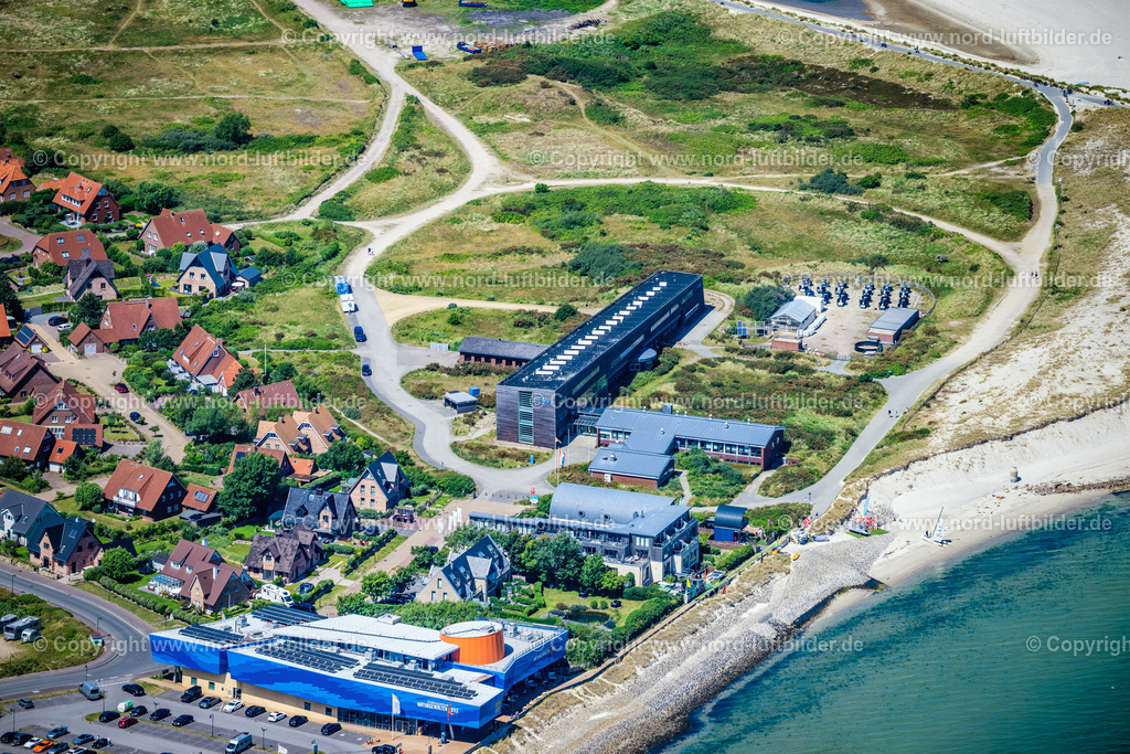 Sylt_List_Naturgewalten_Strand_Hotel_Wattenmeerstation_ELS_1325210625 | LIST 21.06.2025 Erlebniszentrum " Naturgewalten Sylt " in List auf der Insel Sylt im Bundesland Schleswig-Holstein, Deutschland. // Adventure center "Naturgewalten Sylt" in List on the island of Sylt in the state Schleswig-Holstein, Germany. Foto: Martin Elsen