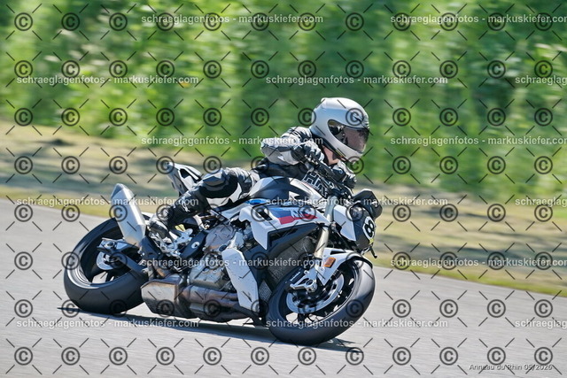 26BT01-0915 | 008 - Realisiert mit Pictrs.com