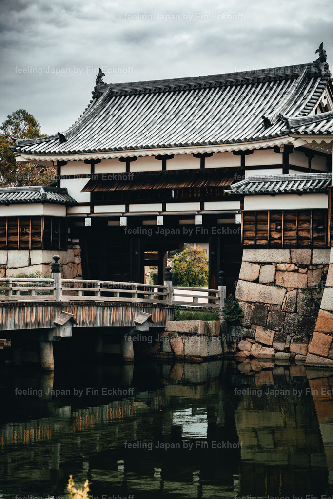 05 - Hiroshima - Castle-1 | FI-LO Bildershop – Entdecken Sie beeindruckende Fotografie und inspirierende Videoproduktionen. Tauchen Sie ein in faszinierende Welten und lassen Sie sich von meinen einzigartigen Werken auf eine emotionale Reise mitnehmen. Perfekt für Kunstliebhaber und - Realisiert mit Pictrs.com