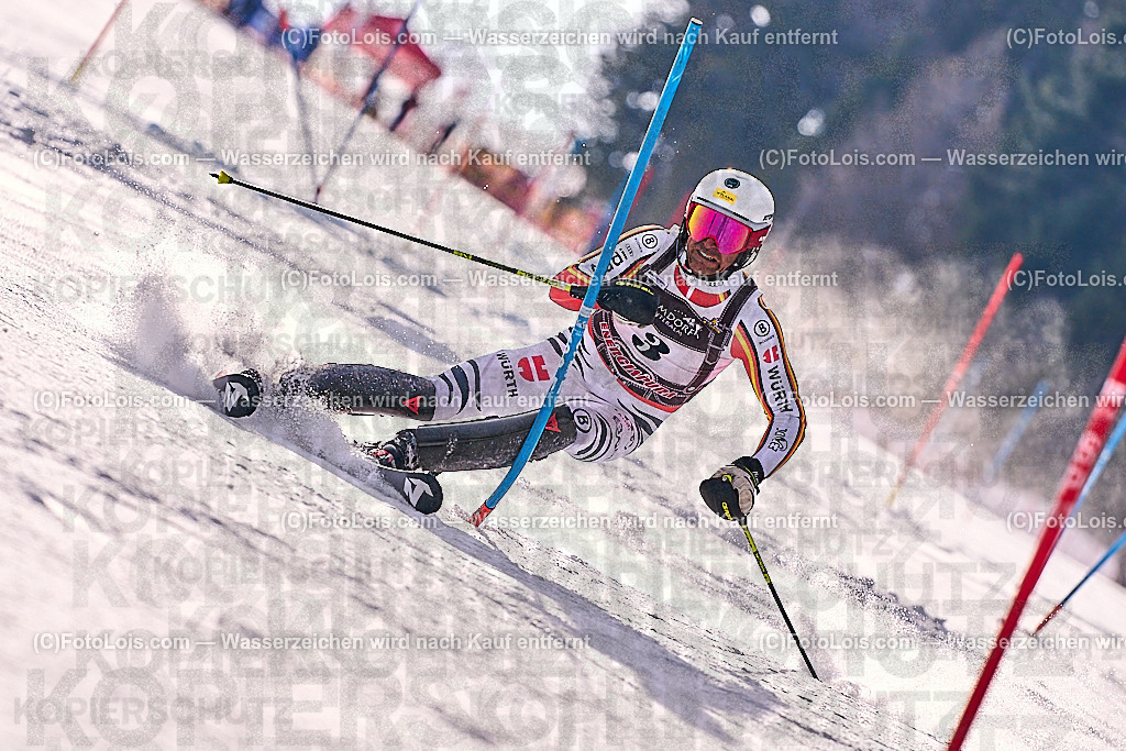 _ALP3668_MASTERS-WM_Reiteralm_A_SL-I_ZINI Luca | FISWORLD CHAMPIONSHIPSMASTERS ALPINE SKIING, 23. – 28. MÄRZ 2026 - REITERALM | STMK | AUT.   Veranstaltet vom Masters-Referat des Deutschen Skiverbandes (DSV). Durchführende Organisation: WSV Pichl-Reiteralm, unterstütutzt von den Bergbahnen REITERALM bei Schladming und SKI AUSTRIA.                            Disziplinen:  Super-G, GiantSlalom, Slalom.                                                 Kategorien:  A (Herrn 30-59 Jahre), B (Herrn ab 60 Jahre), C (Damen 30-59 Jahre), D (Damen ab 60 Jahre).                Rennstrecken:   Gasselhöhe und Muldenliftpiste auf der Reiteralm.