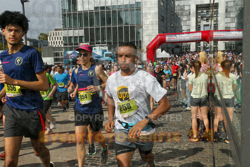 250920_1430_EX1_7269 | Sportfotografie im Rhein-Sieg Kreis, Köln, Bonn, NRW, Rheinland Pfalz, Hessen, etc. Unser Tätigkeitsfeld umfasst den Laufsport vom Volkslauf über den Marathon, Duathlon, Triathon bis zum Ultralauf wie Kölnpfad Ultra oder Schindertrail.