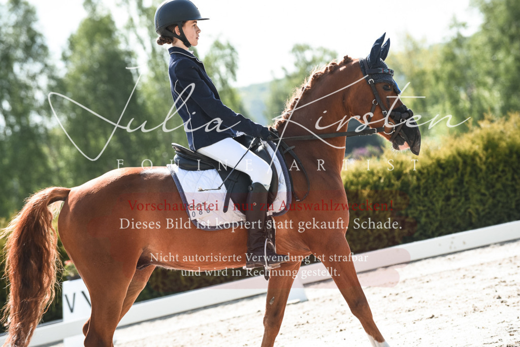 20230518_JK-Röhrsdorf-09-1479 | Pferde- und Turnierfotografie in Westsachsen. Pferdeportraits, Auftragszeichnungen und intuitive Kunst.
