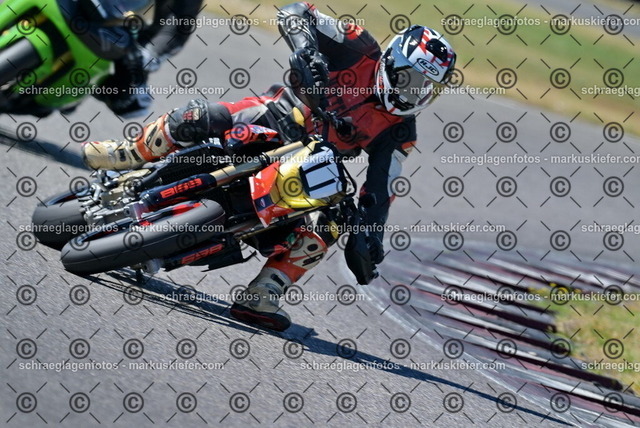 26bt04-1176 | markuskiefer.com - Realisiert mit Pictrs.com