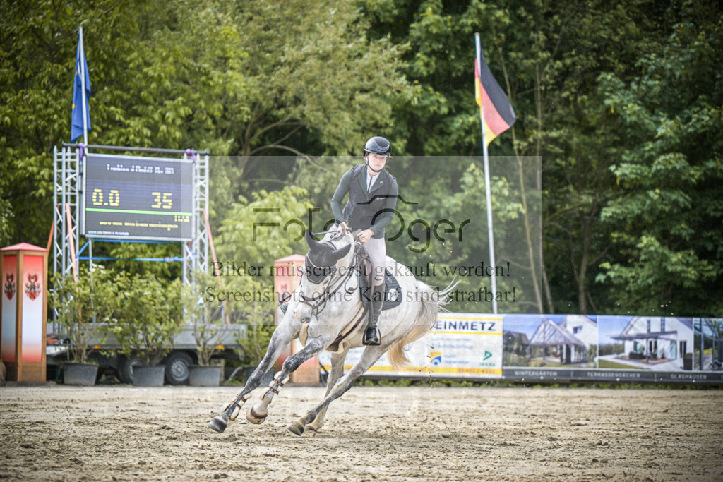 DOS_5301 | Entdecke hochwertige Reitturnierfotos von Foto Oger. Professionell, emotional und authentisch – jetzt Lieblingsmomente im Shop bestellen.Deutschlandweite Turnierfotografie. - Realisiert mit Pictrs.com