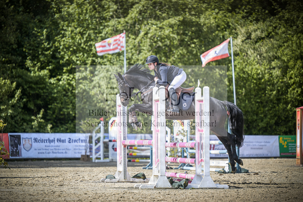 DOS_0668 | Entdecke hochwertige Reitturnierfotos von Foto Oger. Professionell, emotional und authentisch – jetzt Lieblingsmomente im Shop bestellen. - Realisiert mit Pictrs.com