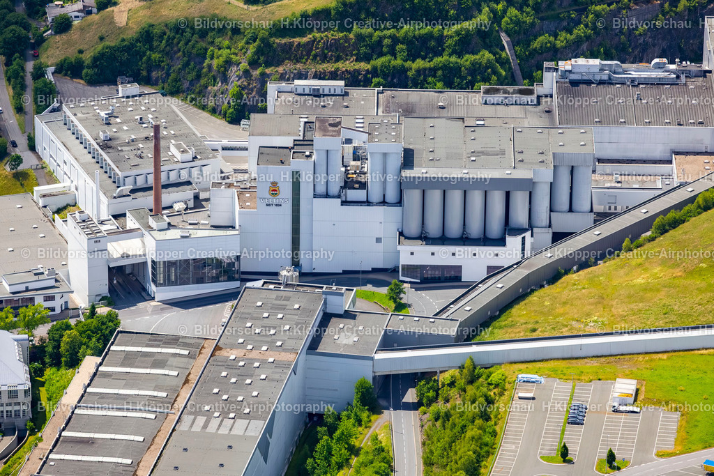 Luftbild Grevenstein-5074 | Luftbild Bierbrauerei- Werksgelände der Veltinsbrauerei in Grevenstein im Bundesland Nordrhein-Westfalen - Realisiert mit Pictrs.com