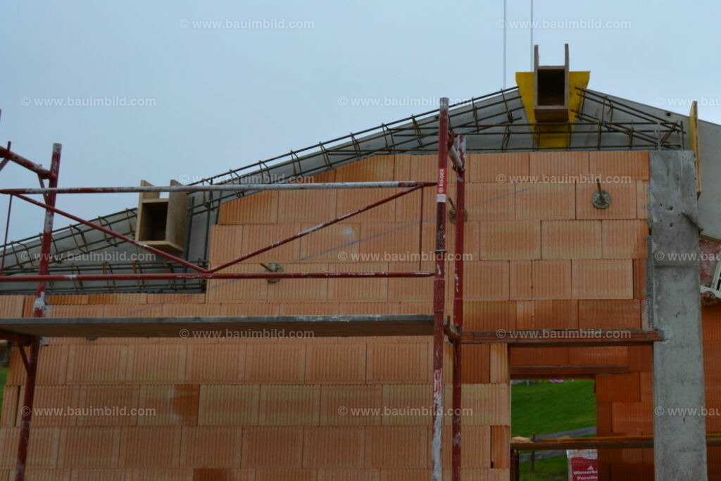 bib-lg04-sonstige-betonarbeiten-0711 | Nach LV-Leistungsgruppen sortierte Detailfotos über den Bau eines Hauses. Alle Hausbau-Bilder direkt vom Urheber und Autor der Website Haus-Selber-Bauen.com