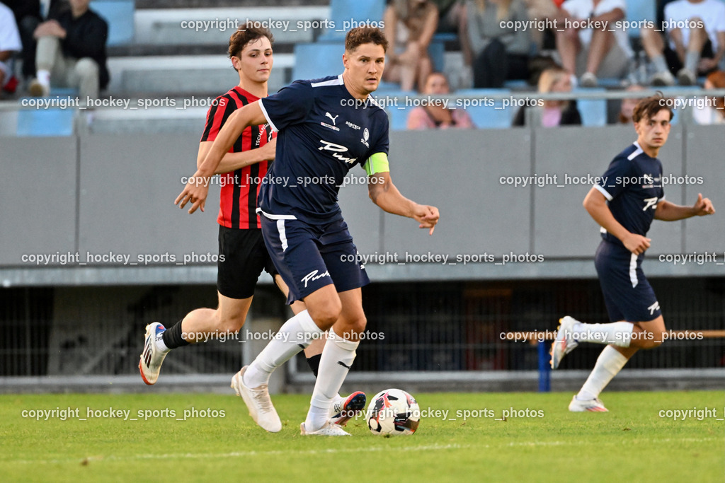 SC St. Veit vs. FC Nussdorf Debant | #15 Philipp Höberl SC St. Veit, #17 Julian Graf FC Nussdorf Debant, SC St. Veit vs. FC Nussdorf Debant, SC St. Veit vs. FC Nussdorf Debant am 22.08.2025 in St. Veit an der Glan (Jacques Lemans Arena), Austria, (Photo by Bernd Stefan)