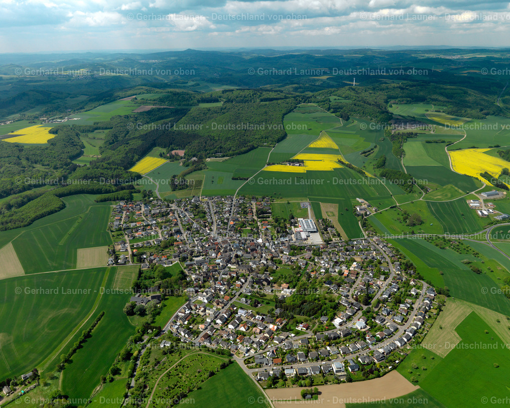 3117002 | Bell mit Blick auf die Eifel